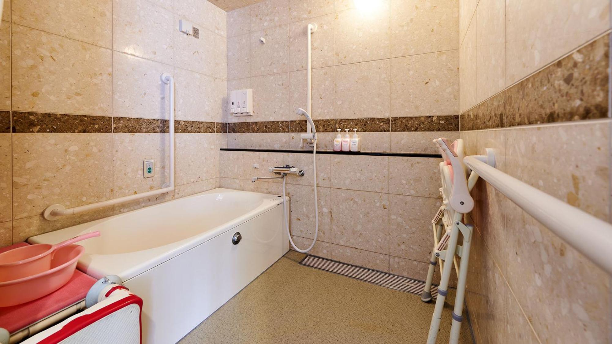 Toyoko Inn Gumma Isesaki Ekimae Номер фото